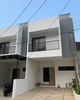 Rumah 2 lantai strategis dekat stasiun lrt  dan murah di jakarta