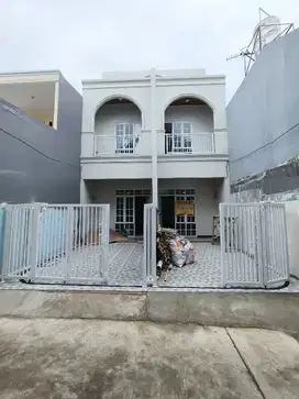 Rumah baru siap huni. 3kt 2km bisa kpr jakarta kalisari cijantung