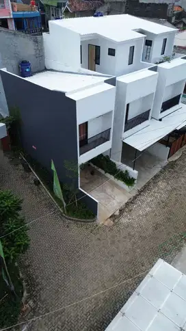 Rumah 2 lantai di Ciracas Jakarta Timur