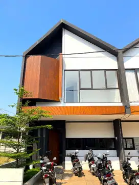 WOOW RUMAH  TERNYAMAN NUANSA MEWAH! 2 CARPOT CUMA 5 MNT EXT TOL