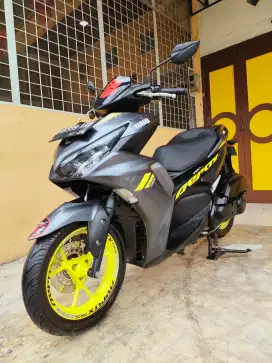 Yamaha Aerox / Aerox 155 2021 Connected, Grey Premium Metalic, Mulus.