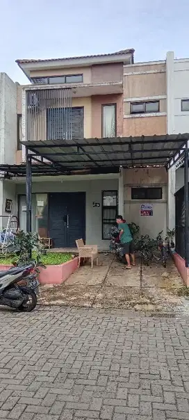 Dijual murah  rumah 2 lt di Panorama dekat tol desari