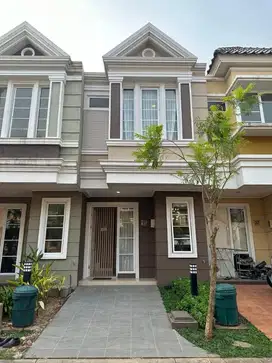 Dijual Rumah 2 Lantai Full Furnish 900 jtan Di Gading Serpong BSD