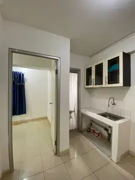 2 kamar Unfurnish
