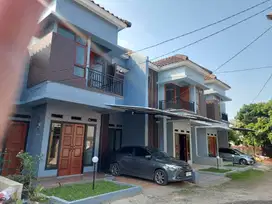 Runah siap huni dekat kubah emas bebas biaya biaya