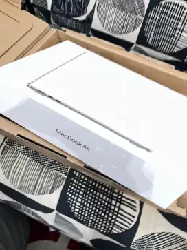 Macbook air M3 16/256gb BNIB