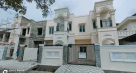 DIJUAL RUMAH MEWAH MURAH TANAH LUAS HANYA 5 UNIT DI STM MEDAN.