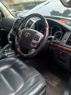 Land cruiser LC 200 full speck.th 2013.