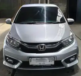 BRIO SATYA, PEMAKAIAN WANITA
