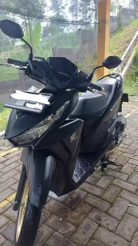 Honda Var*oo hitam