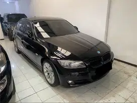 BMW 325i matic 2010 Black Sunroof Rare item