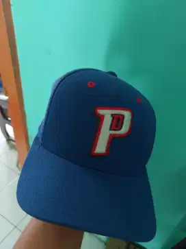 Topi adidas phoenix
