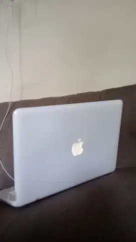 macbook normal batrai awet.minus lcd