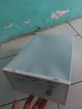 Tempat box sepatu/sandal