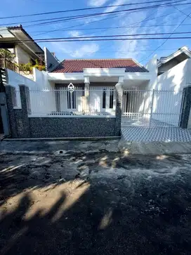 dijual rumah baru renovasi gress lokasi puncak dieng malang