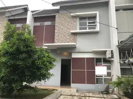 Dijual Rumah 2 lantai dalam cluster di Seruni Hills Jatiwarna Bekasi