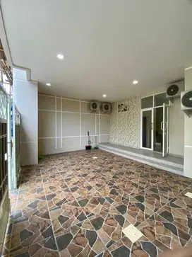 Rumah Kost 3 Lantai Hypermodern Minimalist - Soehat, Malang