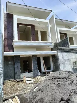 Rumah Medokan Ayu Megah Mewah
