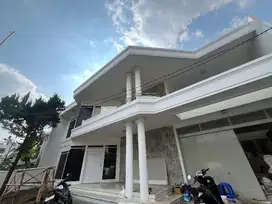 DIJUAL  RUMAH BAGUS Lokasi BAGUS di  BANDUNG LT 522 m2 - LB 325 m2