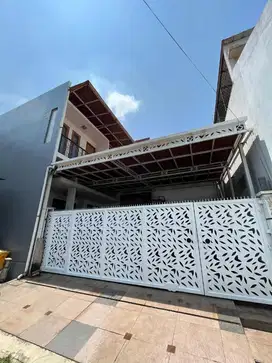 Cibubur Residence Rumah 4 Kamar Tidur Dekat Tol Jatikarya