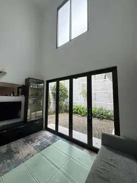 DIJUAL RUMAH  MURAH  2 LANTAI KULDESAK DI CLUSTER DEPAN KOTA WISATA!