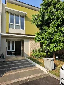 Rumah di Lokasi Strategis Cluster Thomson Gading Serpong
