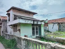 Sewa Tanah 280M2 di Pusat Kota Karawang - Harga Terjangkau!