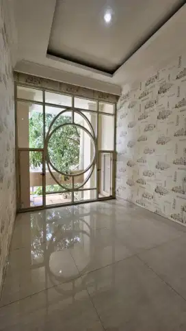 Dijual rumah siap huni Lariz Wood pakuwon indah