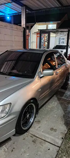 Mitsubishi Lancer 2002 Bensin