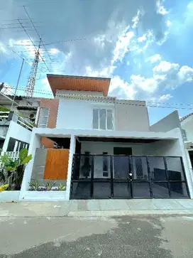 Rumah Brand New Minimalis Modern di Sektor 9 Bintaro Jaya lr14288
