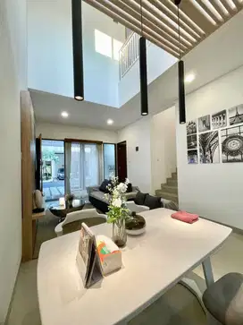 Rumah Tropis di jagakarsa