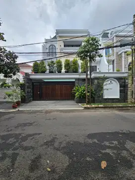 FOR SALE CILANDAK AREA BRAND NEW MODERN 2 UNIT  CLASSIC PRIVATE POOL