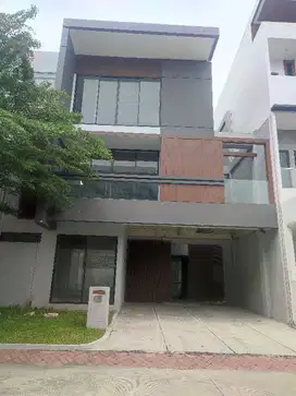 Rumah Mewah Bagus 4 Lantai Givency One Tipe Channel Inti Kota Medan