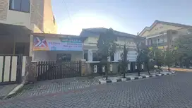 Rumah dijual harga bersaing Babatan Pratama Blok UU, Surabaya