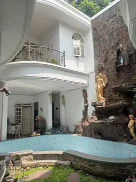 Rumah Lux Mewah Cantik Strategis di Sayap Pasteur Bandung Kota
