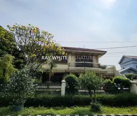 Rumah Dijual Cocok Untuk Kantor, Kost & Toko di Cempaka Putih