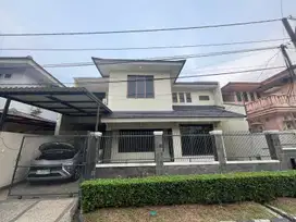 Rumah dijual Bintaro Jaya Sektor 9 Cluster Elang Harga Nego