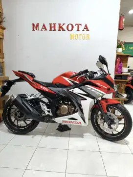 HONDA CBR150R SE TH 2017 CASH KREDIT BISA PROSES CEPAT SYARAT MUDAH