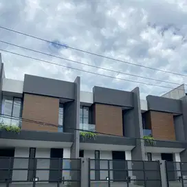 rumah baru MODERN MINIMALIS kutisari surabaya selatan