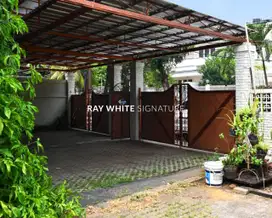 Dijual Rumah Kebayoran Baru Strategis, Jl Wijaya VII