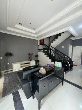 Dijual Rumah Full Furnished di The Elysium Tanjung Bunga