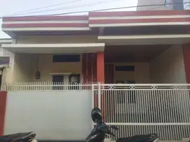 Disewakan Rumah Cantik Siap Huni di Perumahan Harapan Jaya, Bekasi
