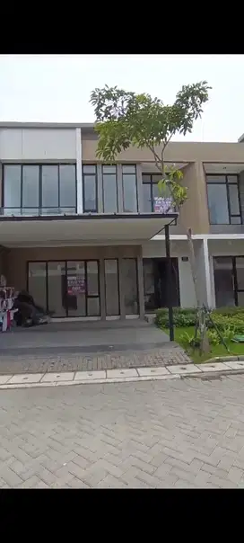 Disewakan Rumah 2 Lantai Pik 2 Milenial Ukuran 8x10 45juta/tahun
