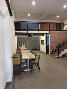 Ruang Usaha Eks Cafe Strategis di Riung Bandung