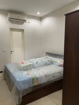 Rumah di Kota Baru Parahyangan Bandung, Furnish dekat Danau