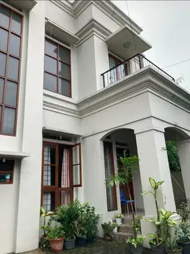 Rumah Mewah Cantik di Jakarta Selatan