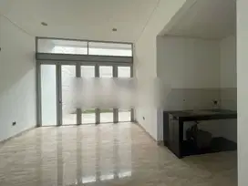 DISEWAKAN. Rumah Golf Island Cluster Eksklusif.