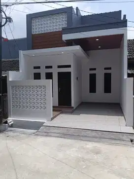 Rumah baru estetic siap huni deket summmarecon