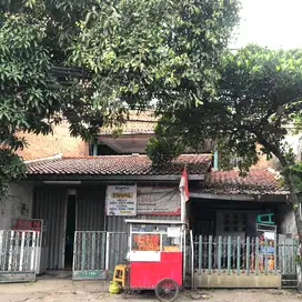 Rumah 2 Lantai depan jalan raya Ciracas