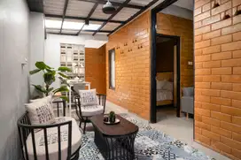 Hunian Asri Bergaya Villa di Reka Village- Dekat Surabaya & suramadu